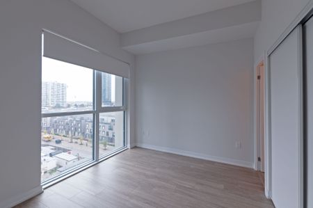 For Lease - 4055 Parkside Village Drive Unit# 723, Mississauga, Ontario - Photo 3