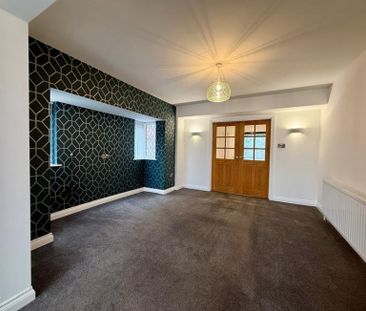 5 Bedroom Detached To Let - Photo 1