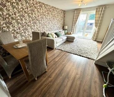 2 Beds - Terraced House - - Photo 6
