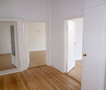 Westend! Exklusiver Altbau im Bauhausstil! - Foto 3