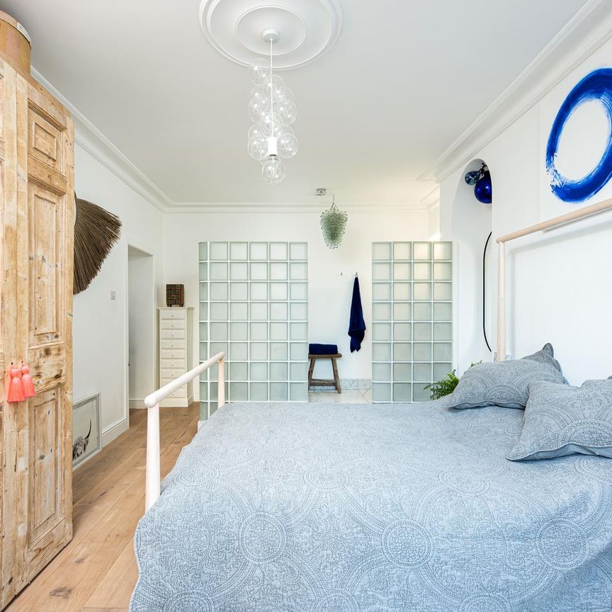 2 bed apartment to rent in Lansdown Place, Bristol, BS8 - Photo 1