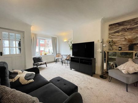 3 bedroom terraced house to rent - Photo 2