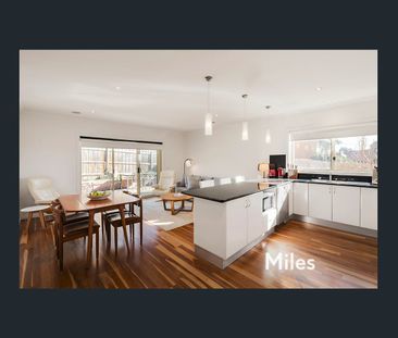 DELIGHTFUL FAMILY HOME - Photo 1