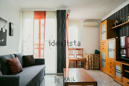 Alquiler de piso en Calle Héroe de Sostoa - Photo 2