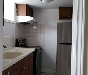 For Lease - 200 Phyllis Avenue Unit# Lower, Toronto, Ontario - Photo 4