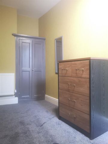 1 bed house share to rent in High Street, Blackburn, BB1 - Photo 3