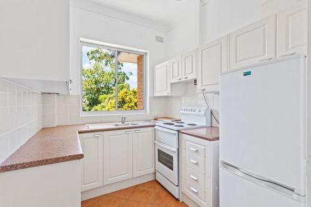 Peaceful Coastal Retreat Moments from Bronte Beach - Photo 5