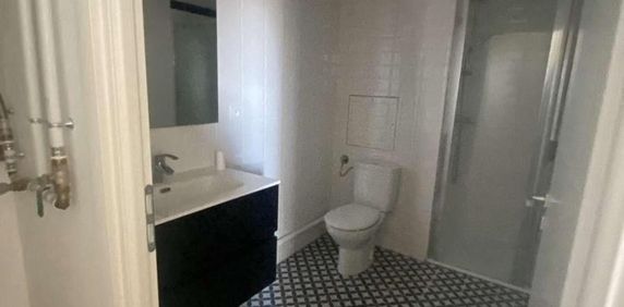 Location Appartement 1 pièce 43m² MARQUETTE LEZ LILLE 59520 - Photo 2