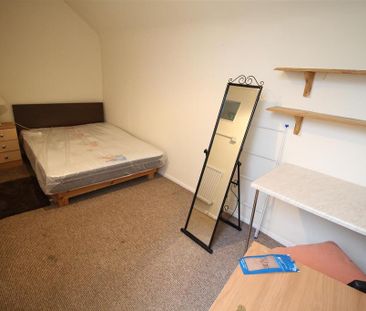 5 bedroom private hall to rent - Photo 5