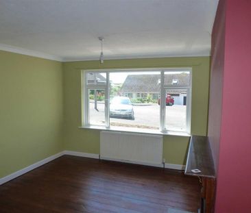 3 bedroom bungalow to rent - Photo 1
