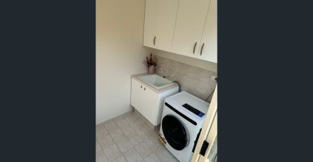 Beach side living - Photo 3