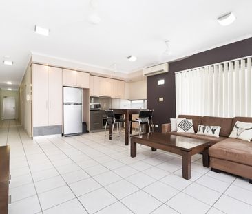 2/30 Cavenagh Street, Darwin City - Photo 1