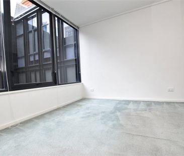 201/668 Bourke Street, Melbourne, Vic 3000 - Photo 3