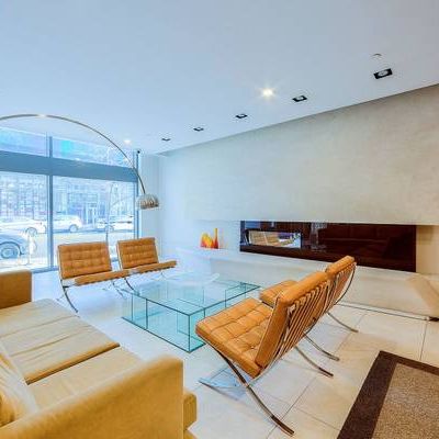 Bay St FURNISHED Family Size Condo, Parking, near Sick Kids HOSPITAL - Photo 4