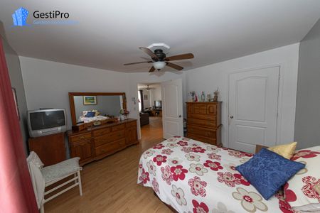 2034 Masson - Photo 5