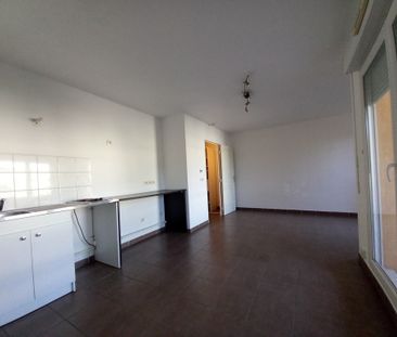 Location Appartement 1 pièce 31m² AIX EN PROVENCE 80ème - Photo 5