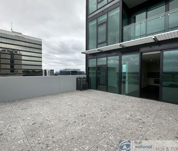 Welcome to THE LONSDALE - Photo 4