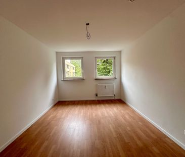 Charmante 2-Zimmer-Wohnung mit Balkon in Nürnberg - Foto 1