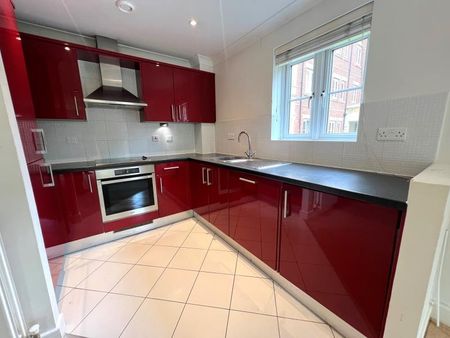 The Cloisters, Guildford, GU1 - Photo 2