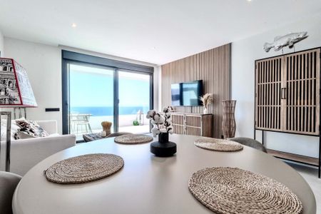 Luxury Flat for rent in Marbella, Andalusia - Photo 2