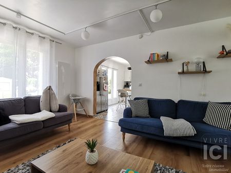 Location Maison 6 pièces 159m² - Photo 2