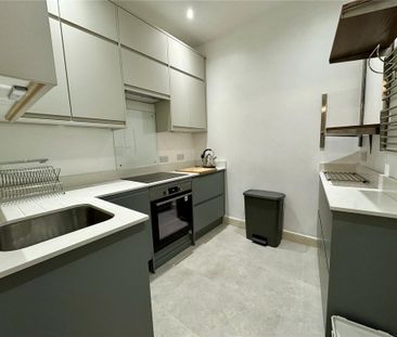 3 bedroom apartment to rent - Photo 6