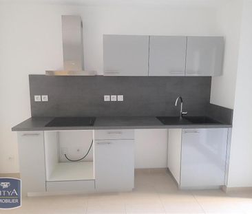 Location Appartement 3 pièces 61m² MARSEILLE 9ème - Photo 3