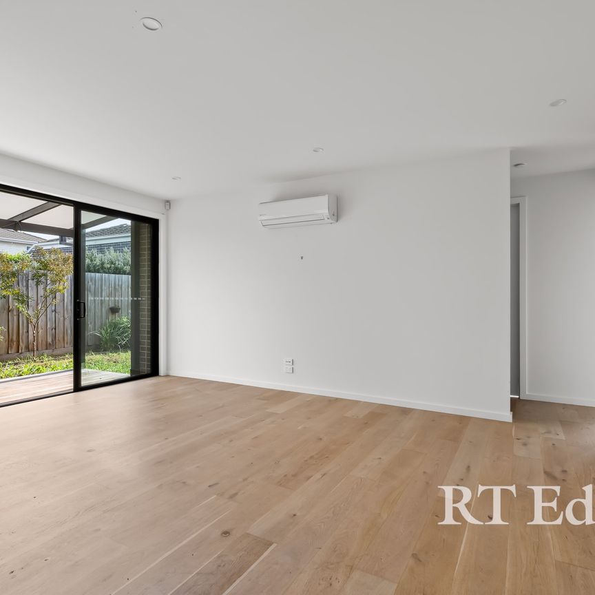 Thinking of selling? Contact our agent - Photo 1