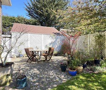 6 Bedroom House - Photo 6