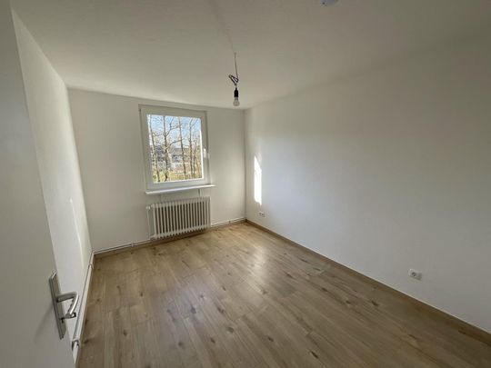 Demnächst frei! 4-Zimmer Wohnung in Fedderwadergroden! - Photo 1