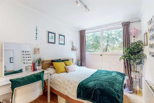 Elias Place, Oval, SW8 - Photo 1