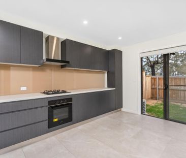 Modern Granny Flat with Yard - Photo 3