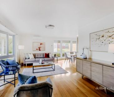 4 Bed, 2 Bath - Photo 4