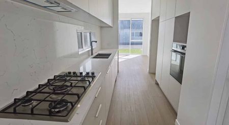 Karaka - 4 Bedrooms with 3 Bathrooms - Photo 3