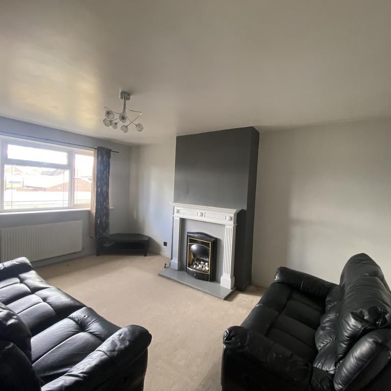 2 bedroom maisonette to rent - Photo 1
