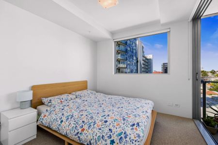 1Bedrooms, 1Bathrooms - Photo 5