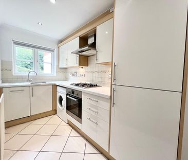 3 bedroom terraced house to rent - Photo 2