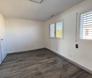 Beautiful 4.5-room duplex in Genolier - Photo 5