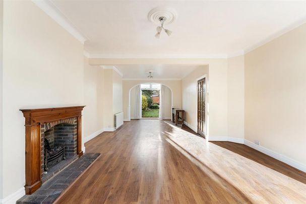 4 bedroom terraced house to rent - Photo 1