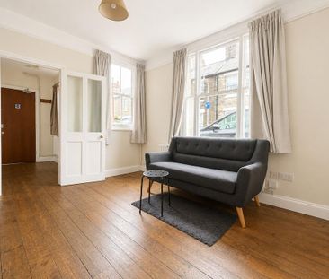 1 bedroom in a house share to rent - Photo 1