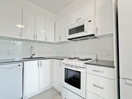 For Lease - 398 Avenue Road Unit# 321, Toronto, Ontario - Photo 4
