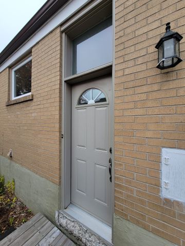 For Lease - 256 Sylvan Avenue Unit# Lower, Toronto, Ontario - Photo 2