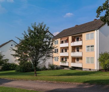 Frisch modernisiert u. mit Ausblick – 4-Zimmer-Wohntraum in Fallers... - Photo 1