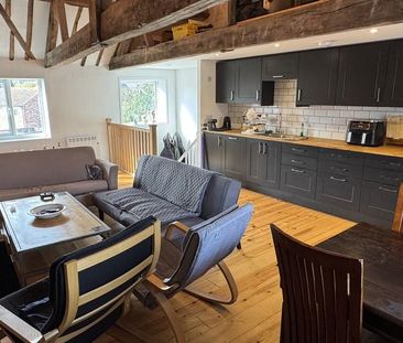 3 bedroom townhouse to rent - Photo 3