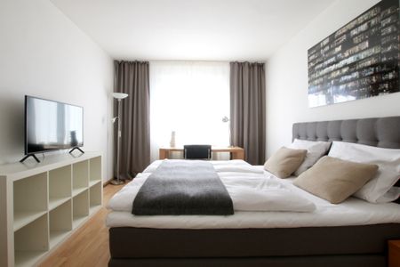 Modern möblierte Wohnung mit Balkon direkt am Zülpicher Platz - Foto 4