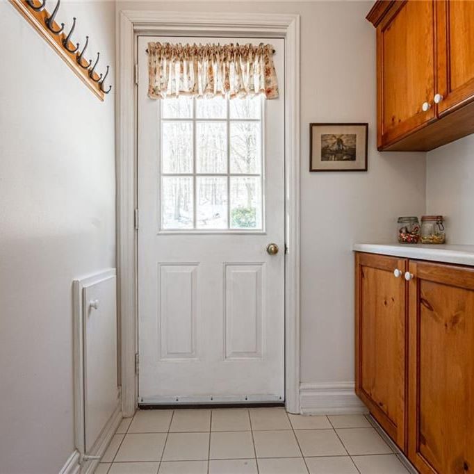 For Lease - 5086 Walkers Line, Burlington, Ontario - Photo 1