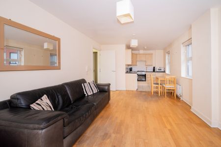 502 College Central, 4 College Avenue, Belfast, BT1 6BD - Photo 5