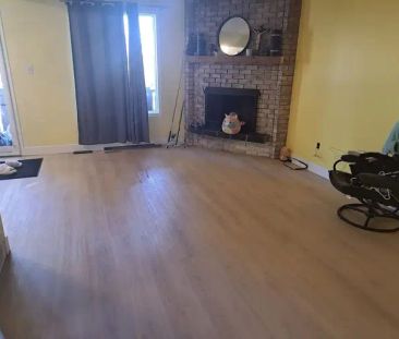Beautiful 2 bedroom home at Radisdon Heights upper level | 1329 35 ... - Photo 1