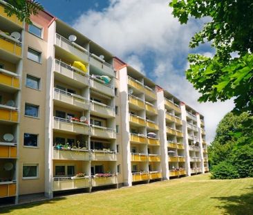 Gemütliche 3-Zimmer-Wohnung mit Balkon in ruhiger, grüner Lage - Photo 1