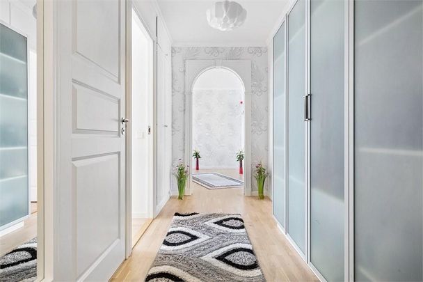 Saimagatan, Kista - Photo 1